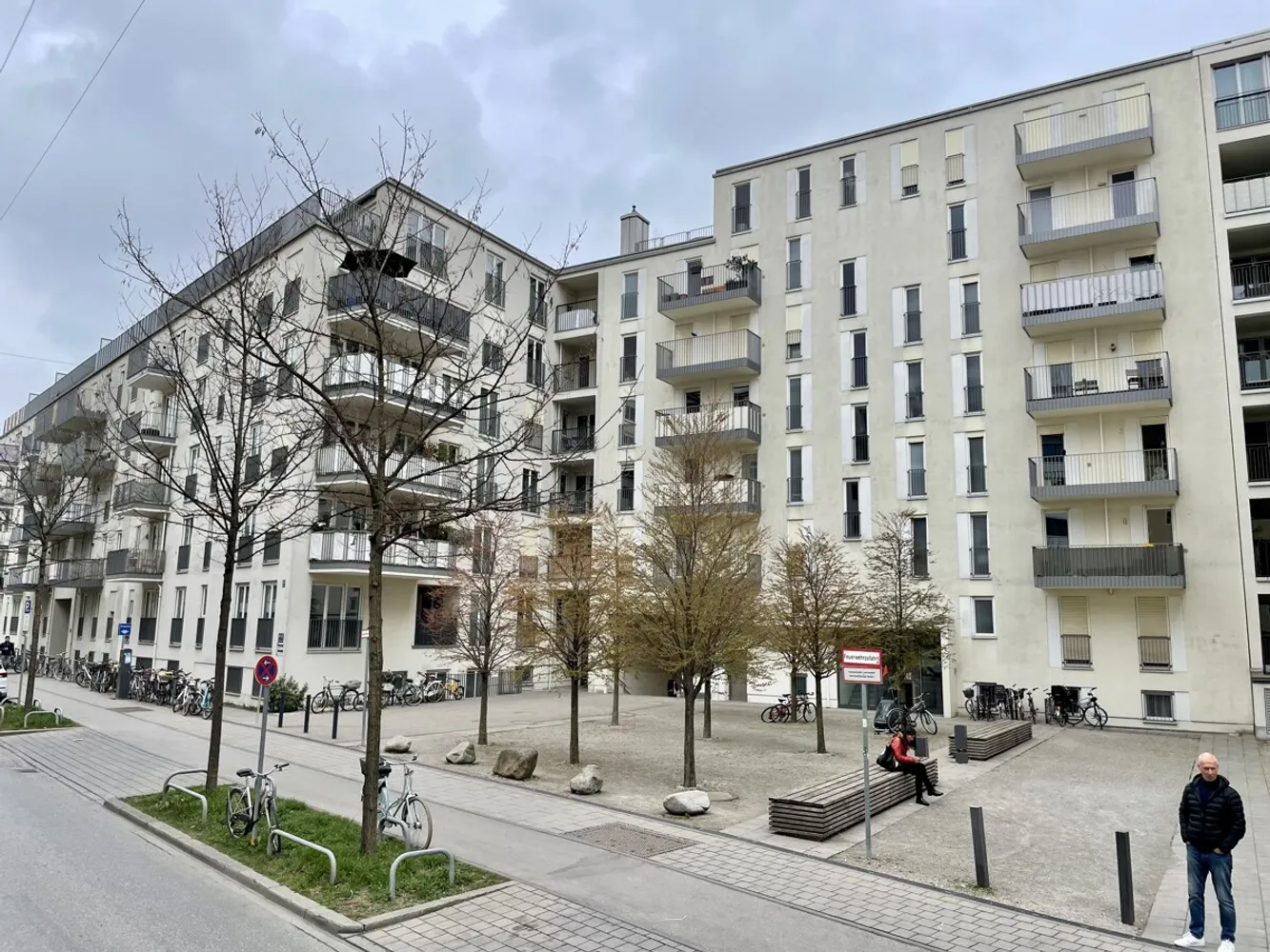 4 Zimmer Wohnung mit 102 m² in München – Bild 1