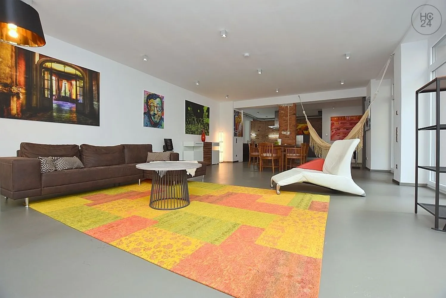 2 Zimmer Wohnung mit 130 m² in Stuttgart – Bild 2