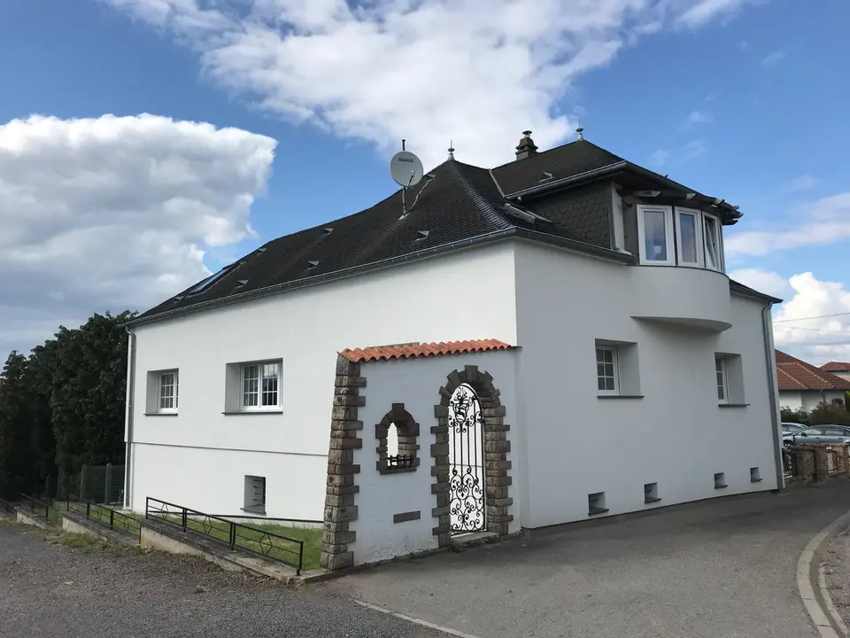 5 Zimmer Haus mit 154 m² in Saarbrücken – Bild 2