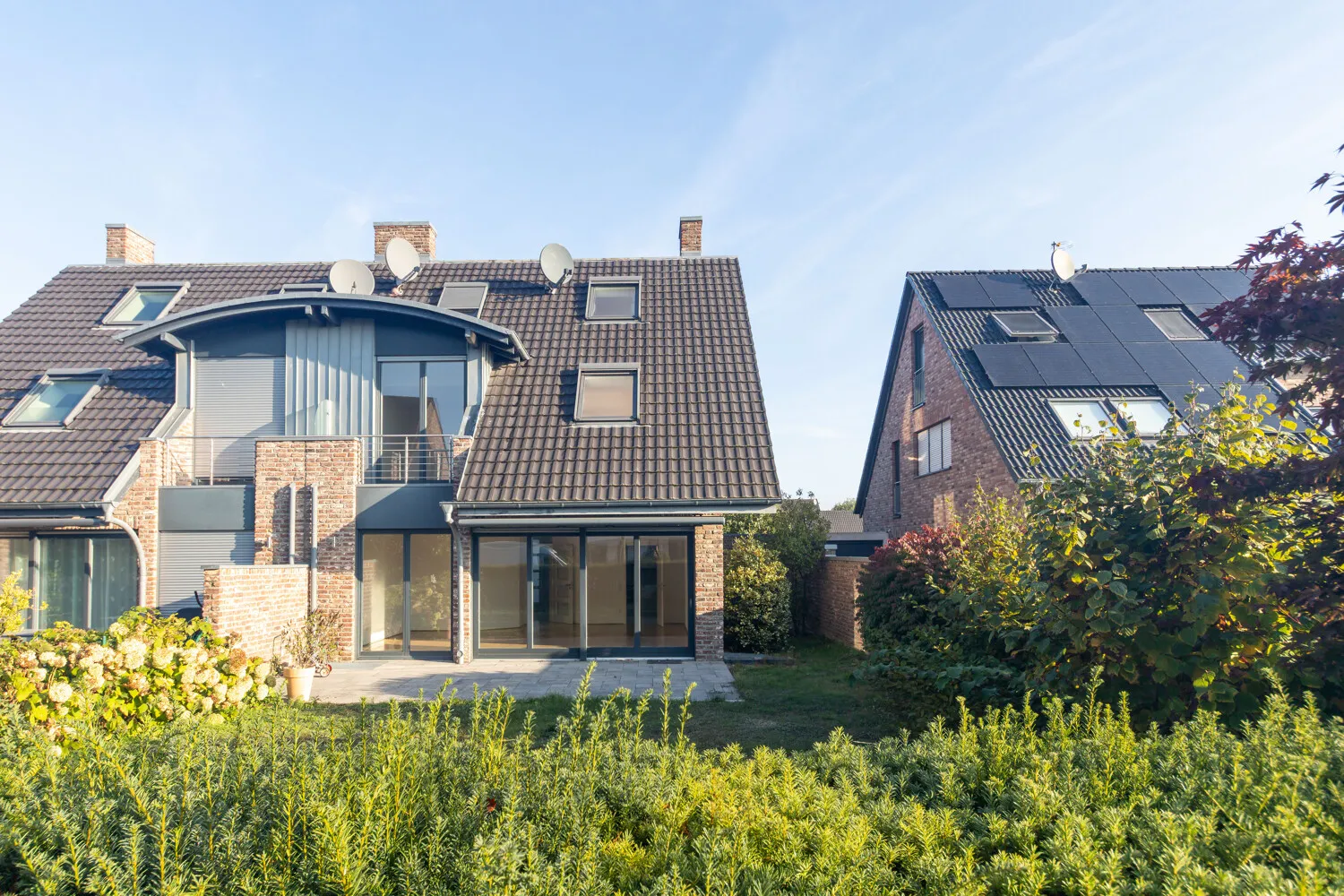 5 Zimmer Haus mit 250 m² in Neuss – Bild 1