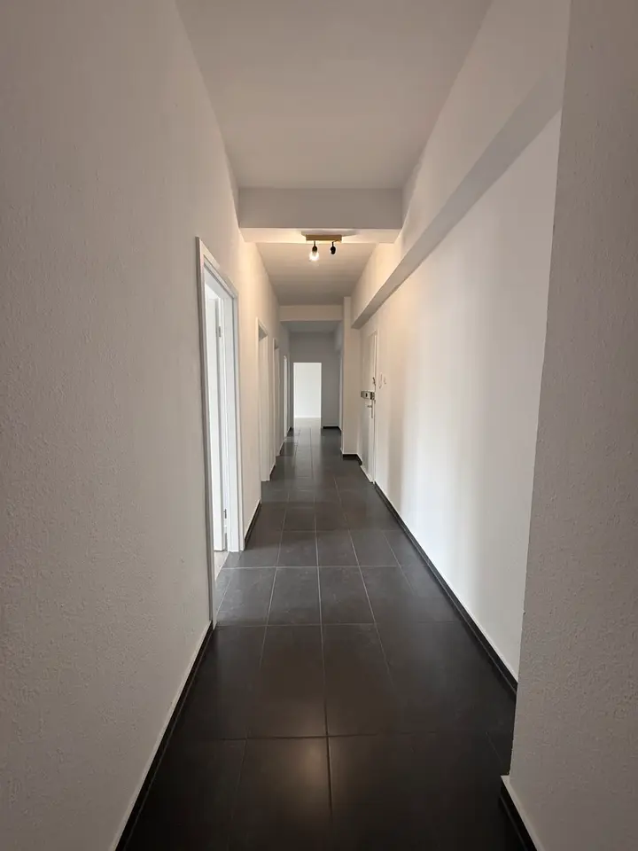 4 Zimmer Wohnung mit 91 m² in Düsseldorf – Bild 4