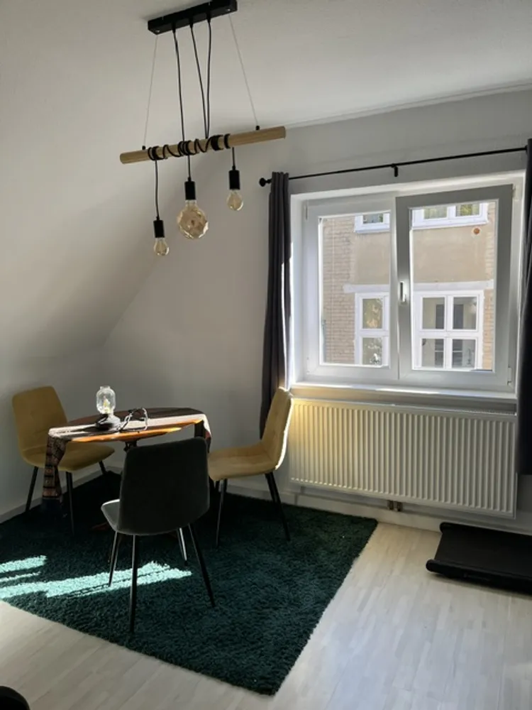 4 Zimmer Wohnung mit 65 m² in Stuttgart – Bild 2