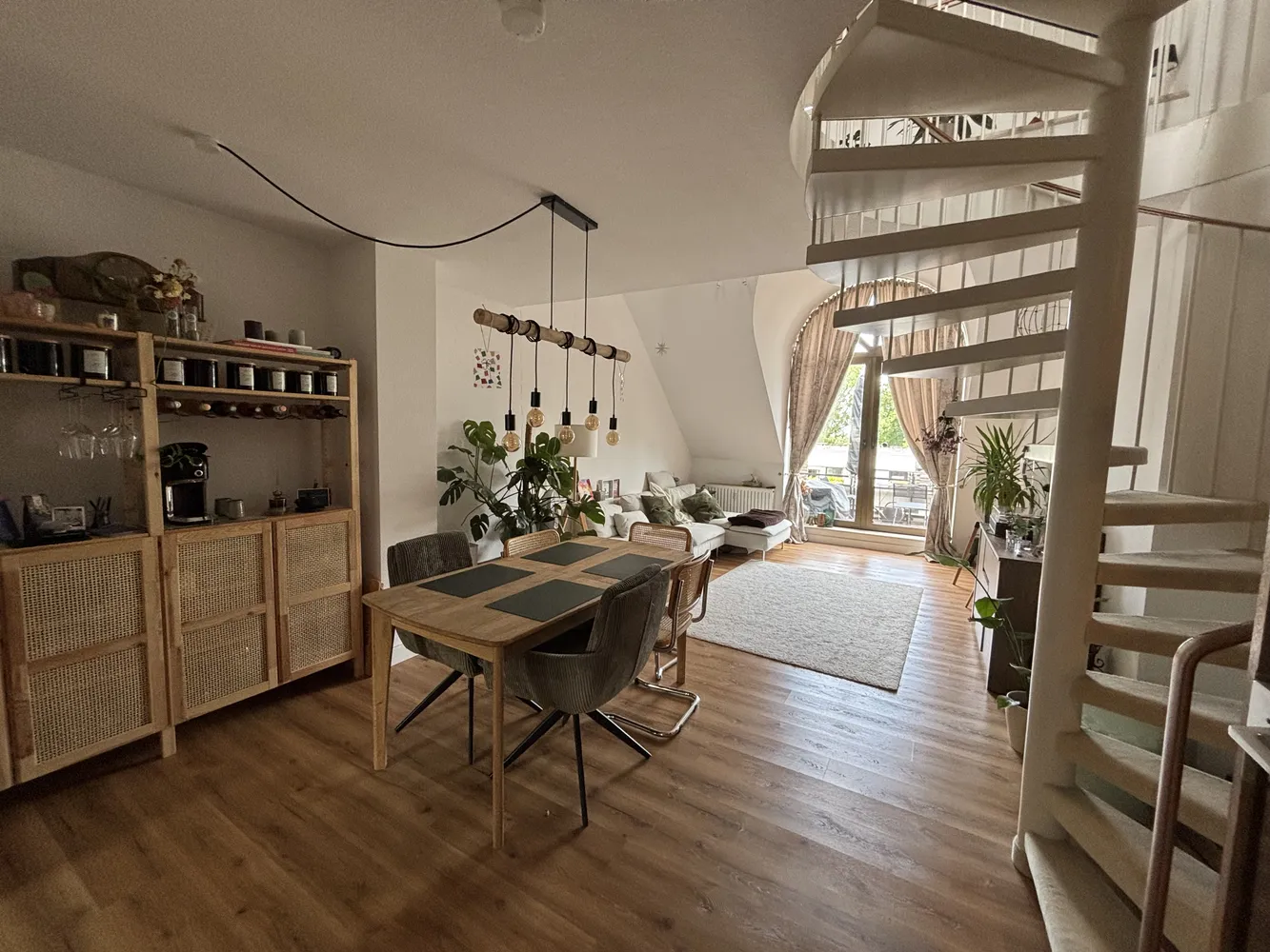 3 Zimmer Wohnung mit 93 m² in Düsseldorf – Bild 9