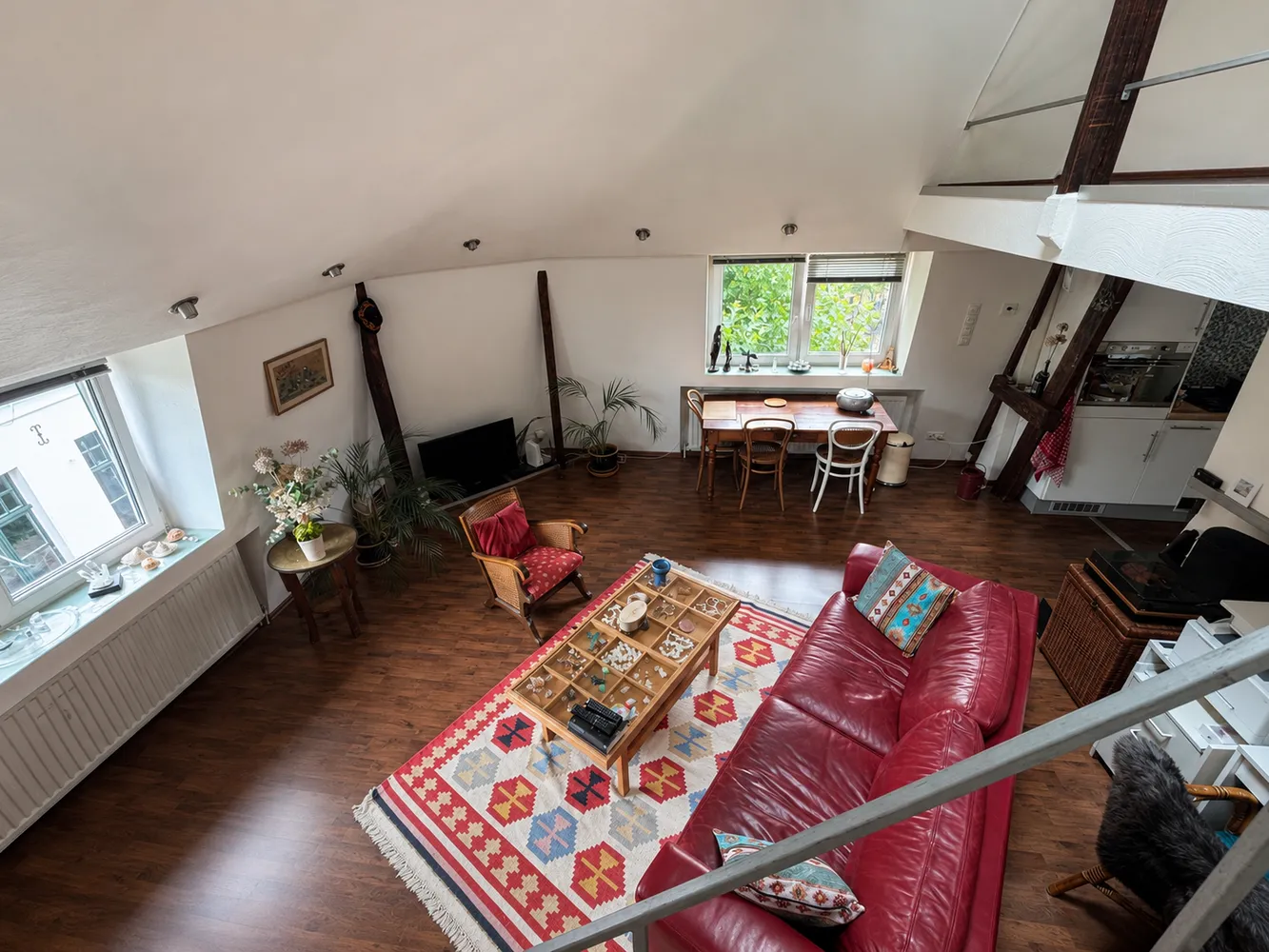 2 Zimmer Wohnung mit 70 m² in Aachen – Bild 2