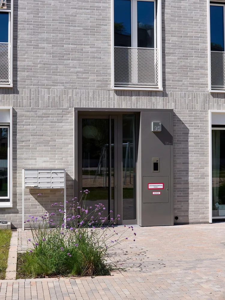 3 Zimmer Wohnung mit 92 m² in Düsseldorf – Bild 2
