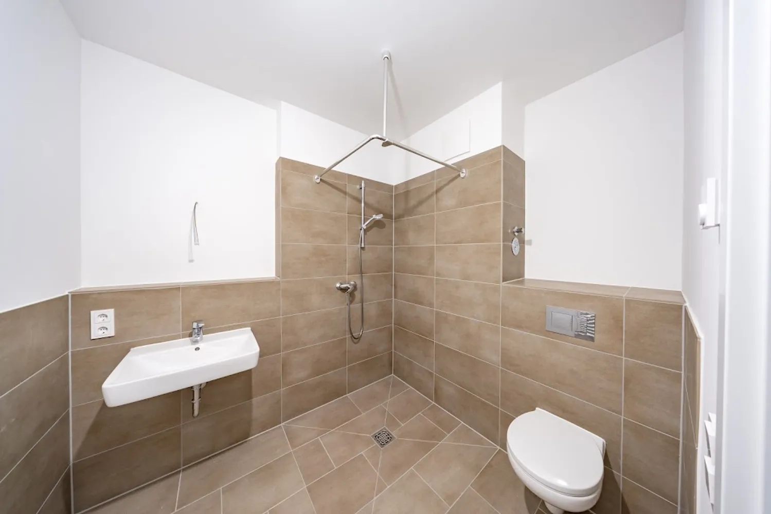 2 Zimmer Wohnung mit 59 m² in Berlin – Bild 7