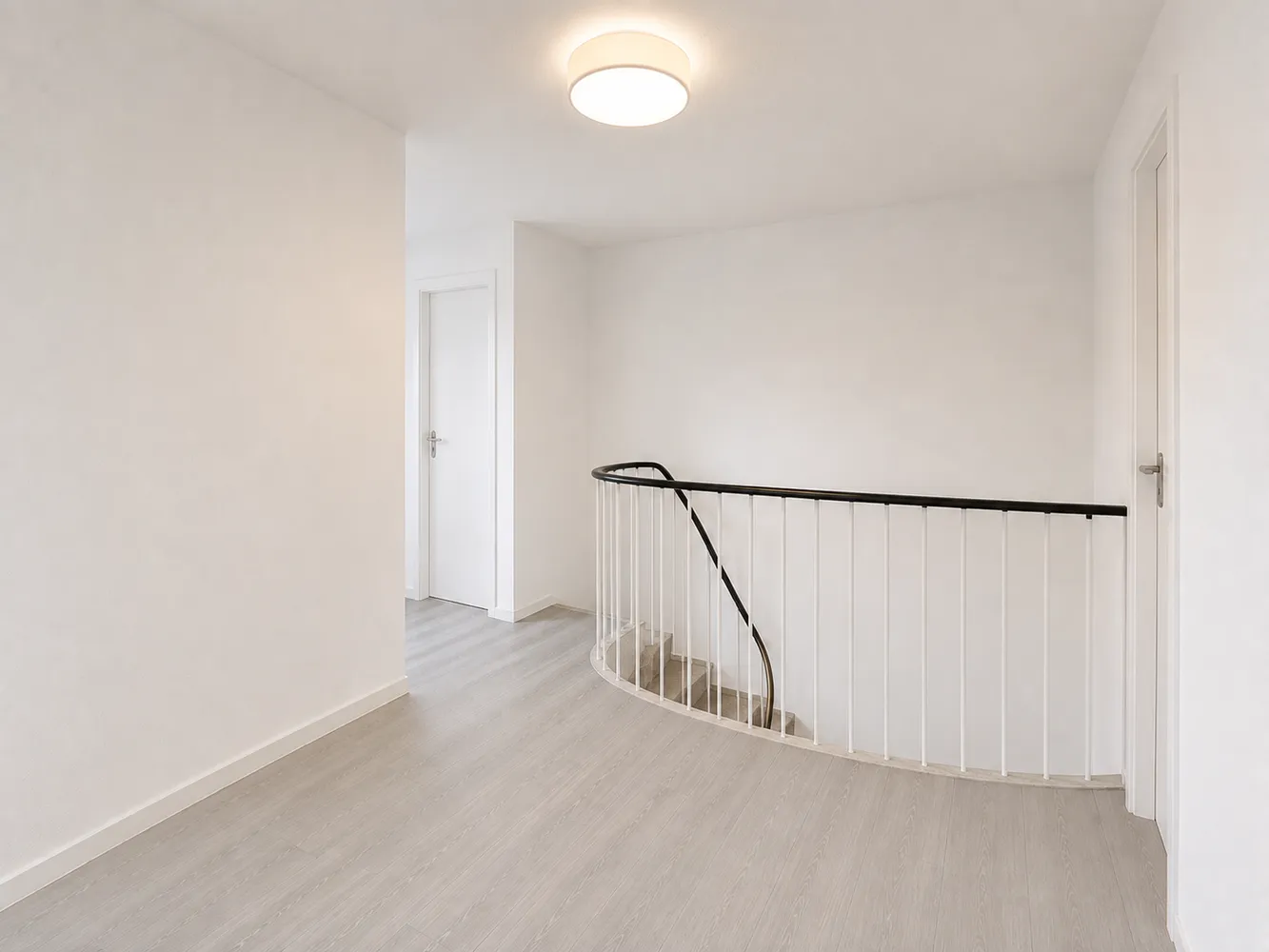5 Zimmer Wohnung mit 110 m² in Düsseldorf – Bild 6