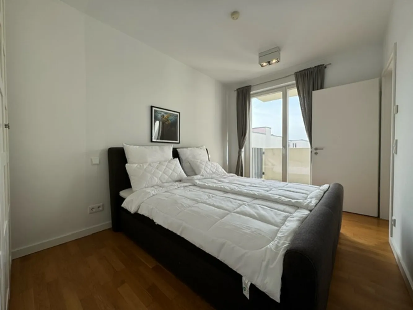 2 room apartment with 55 m² in Berlin – Photo 2