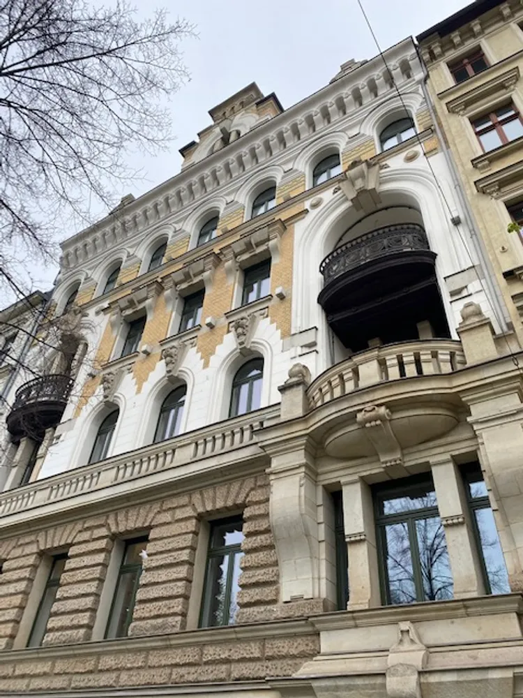 6 room apartment with 190 m² in Leipzig – Photo 1