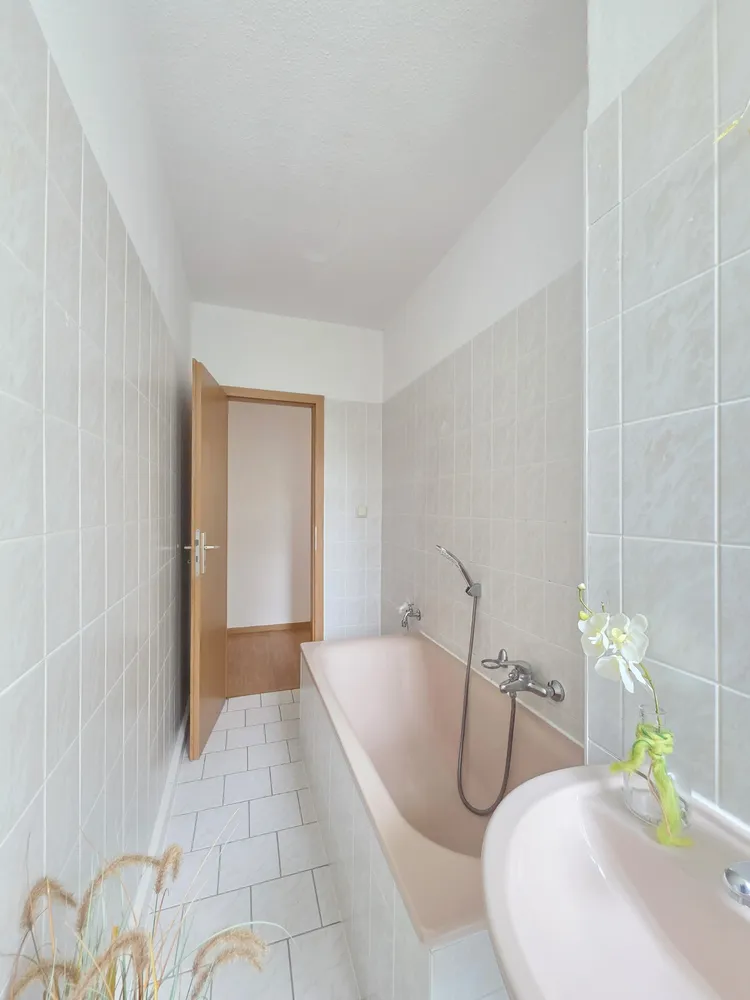2 room apartment with 49 m² in Magdeburg – Photo 9