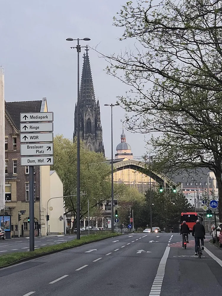 1 Zimmer Wohnung mit 28 m² in Köln – Bild 9