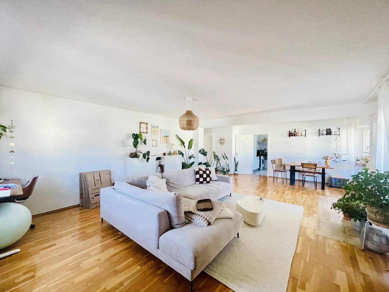 2 Zimmer Wohnung mit 100 m² in Frankfurt am Main – Bild 4