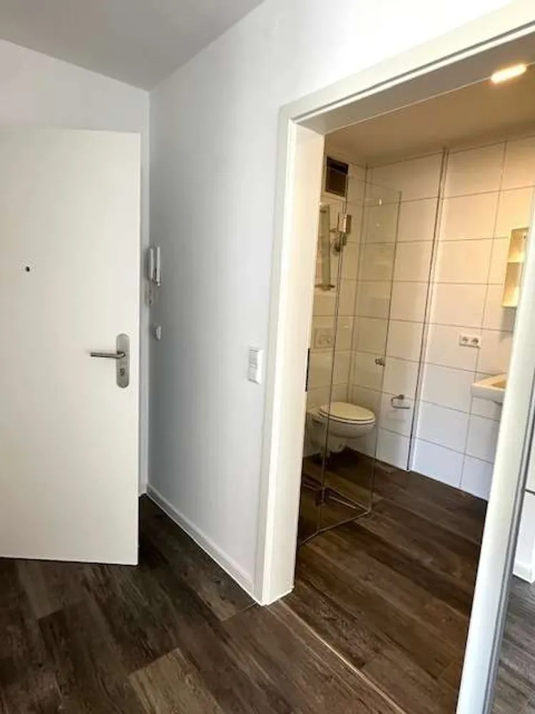 2 Zimmer Wohnung mit 43 m² in Karlsruhe – Bild 2