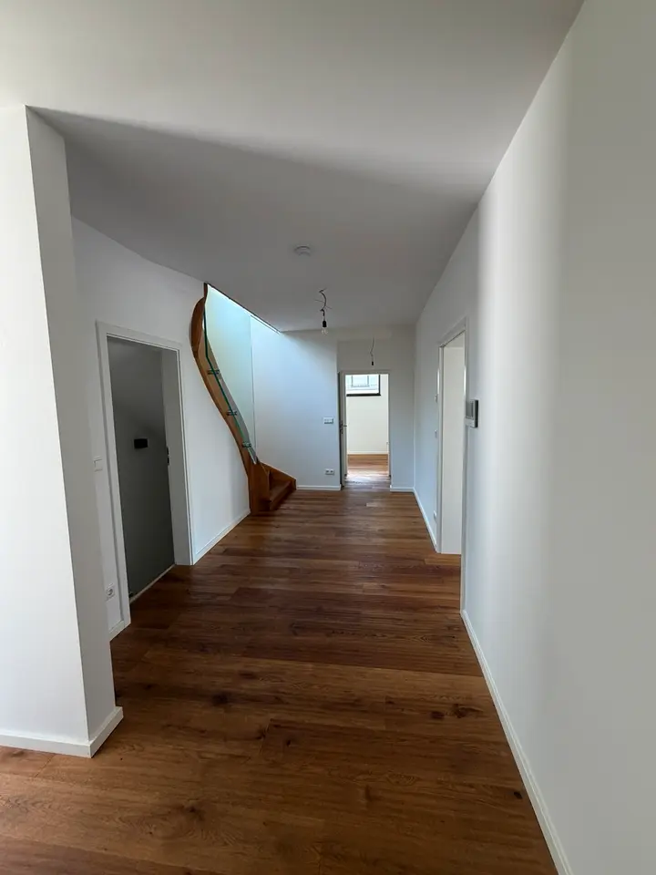 8 Zimmer Haus mit 215 m² in Amberg – Bild 5