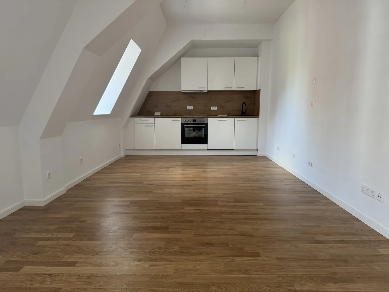 2 room apartment with 37 m² in Halle (Saale) – Photo 1