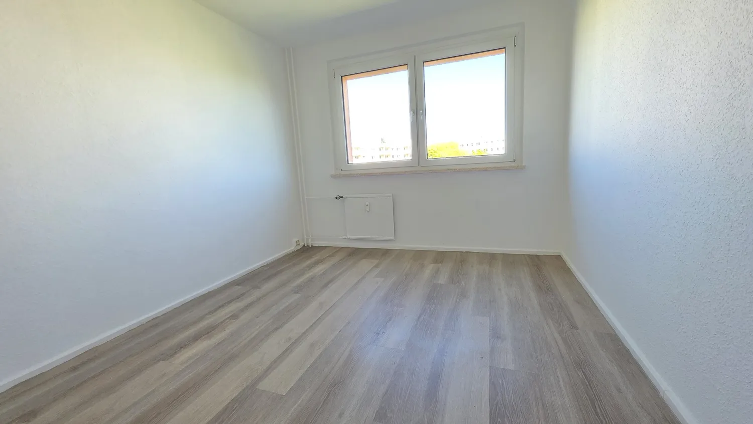 4 Zimmer Wohnung mit 65 m² in Halle (Saale) – Bild 4