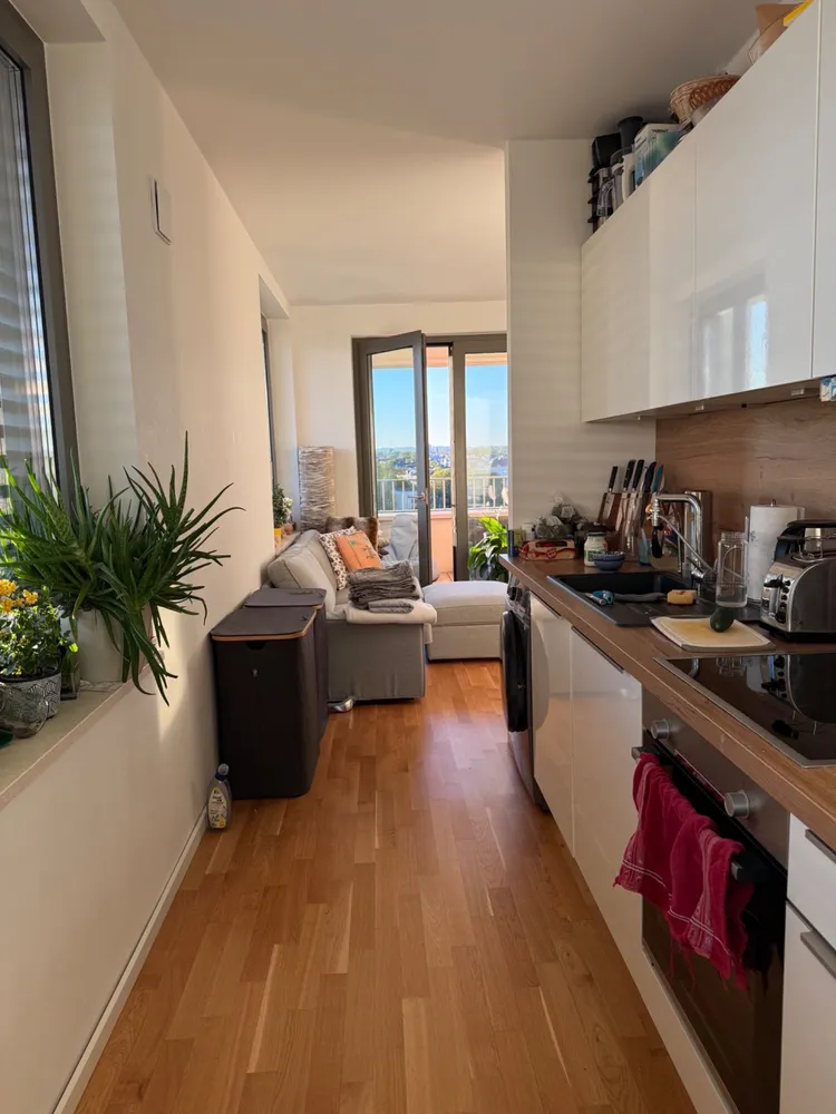 3 Zimmer Wohnung mit 77 m² in Frankfurt am Main – Bild 2