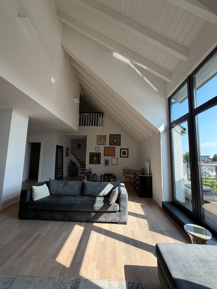 4 Zimmer Wohnung mit 133 m² in Düsseldorf – Bild 2