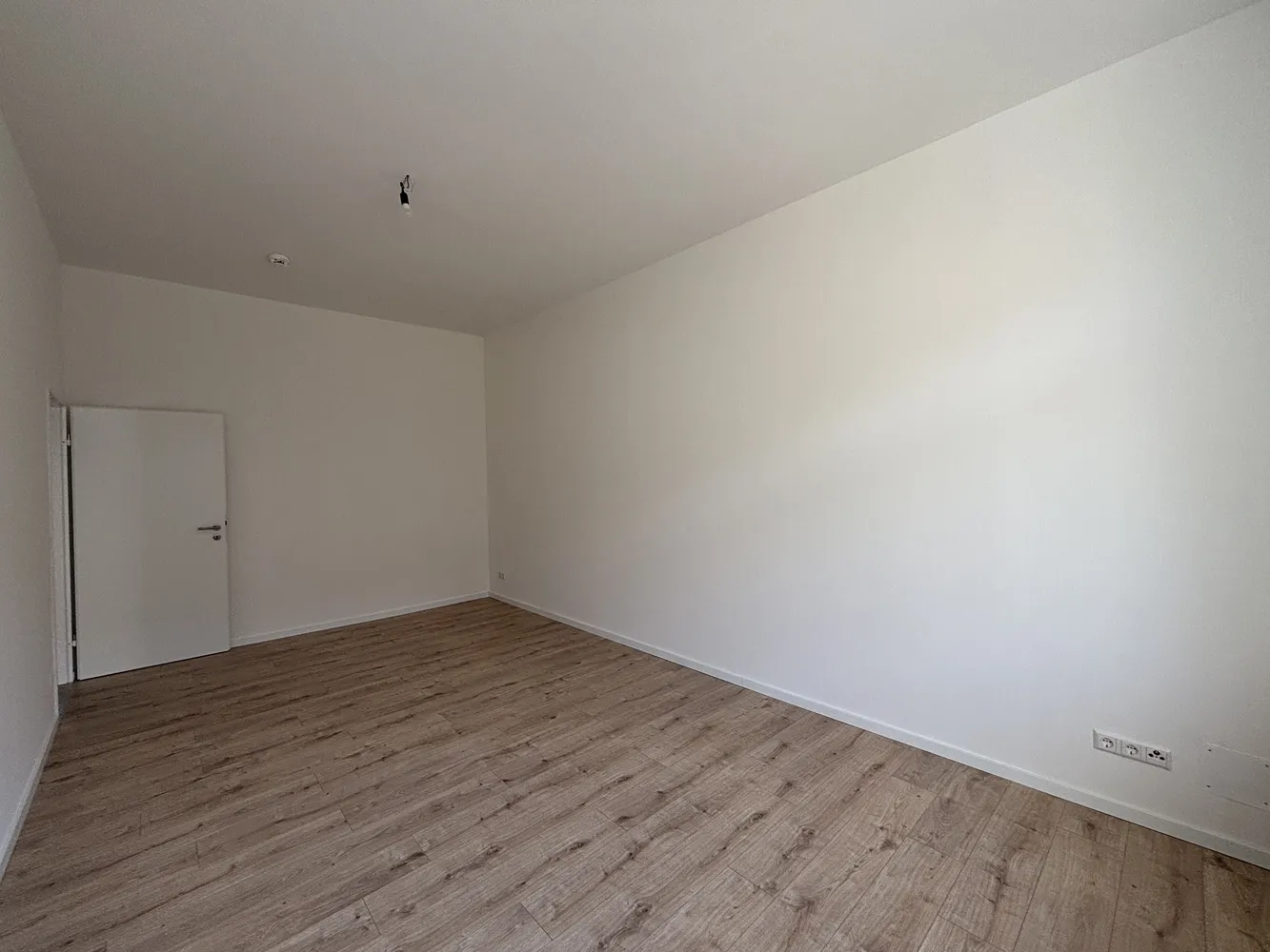 4 Zimmer Wohnung mit 121 m² in Berlin – Bild 3