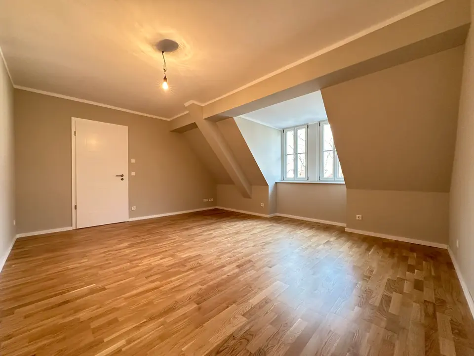 4 Zimmer Wohnung mit 112 m² in Merseburg – Bild 2