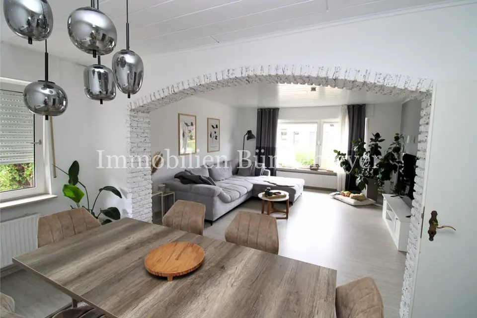 6 Zimmer Haus mit 140 m² in Quakenbrück – Bild 1