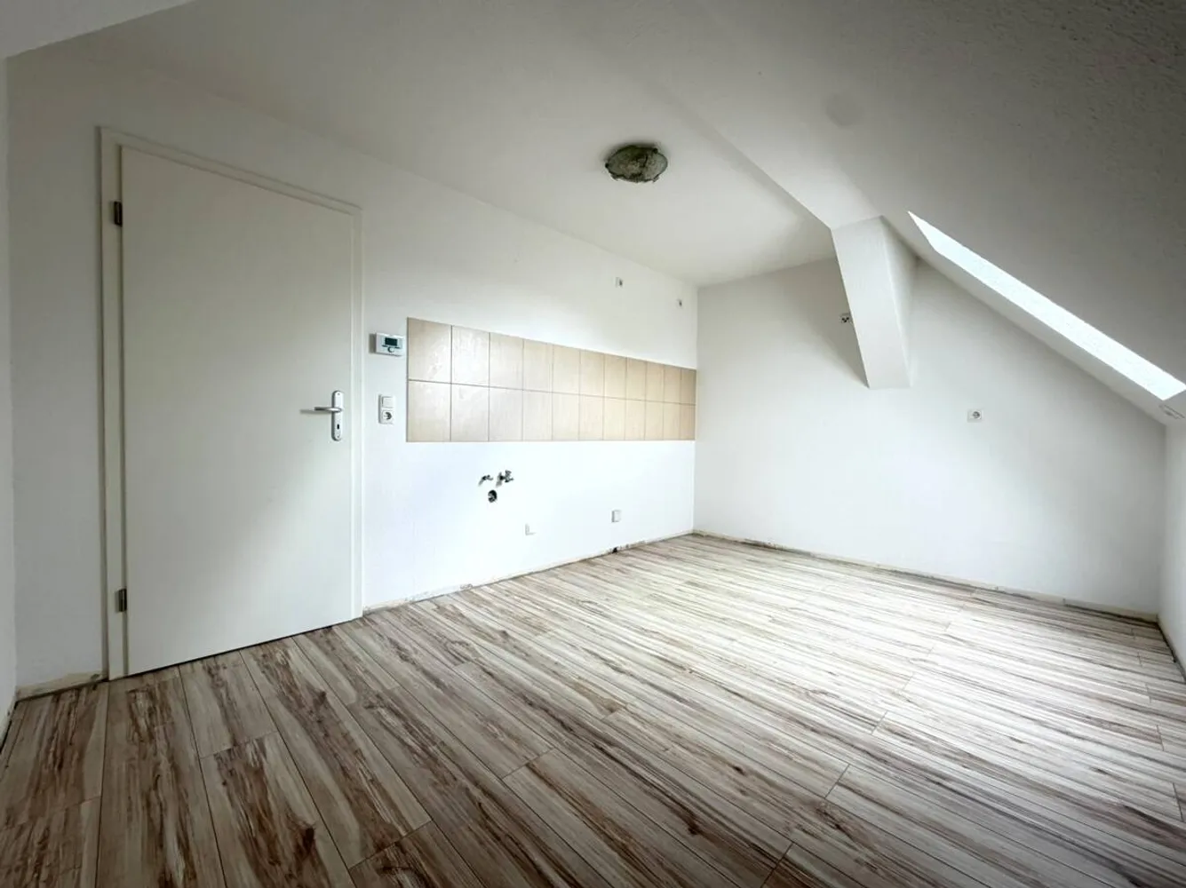 2 Zimmer Wohnung mit 56 m² in Bitterfeld-Wolfen – Bild 12