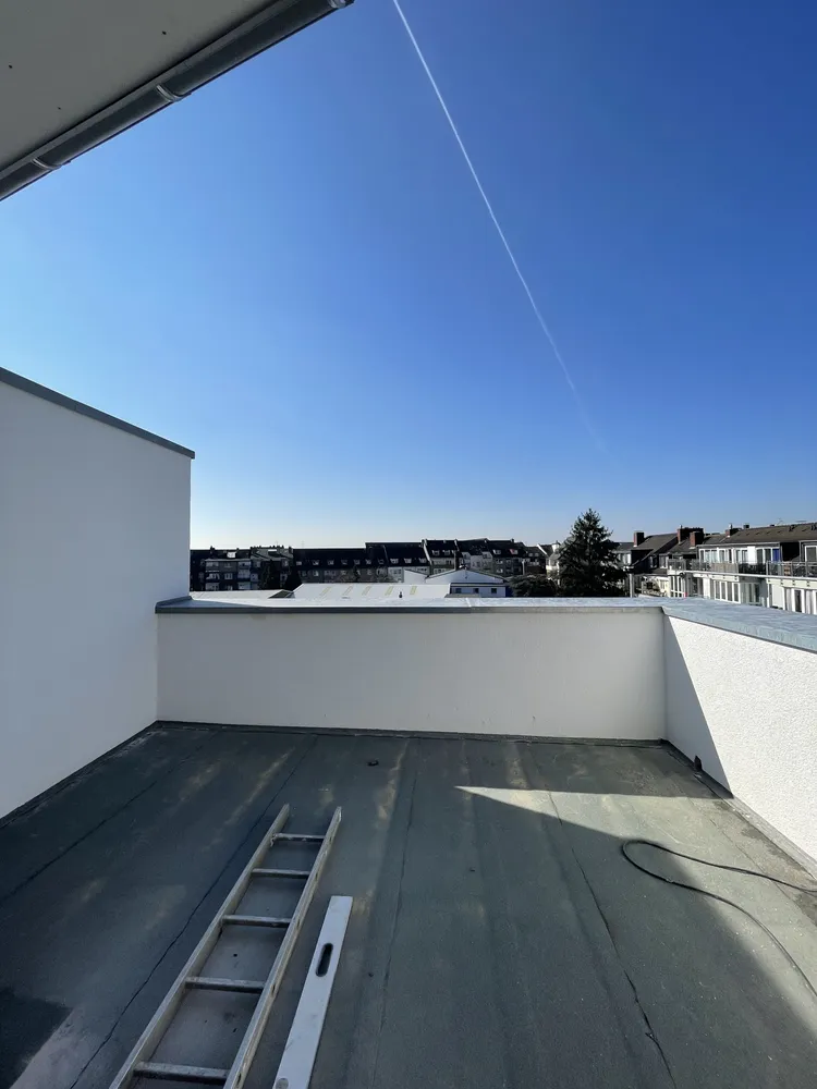 2 Zimmer Wohnung mit 76 m² in Düsseldorf – Bild 2