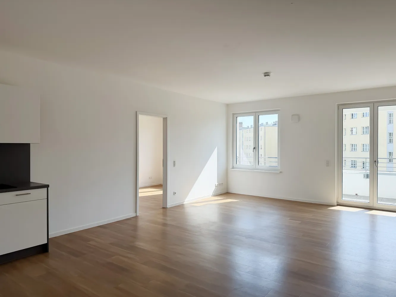 4 Zimmer Wohnung mit 105 m² in Berlin – Bild 1