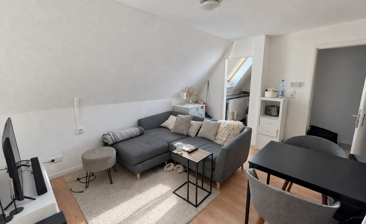 2 Zimmer Wohnung mit 38 m² in Stuttgart – Bild 3