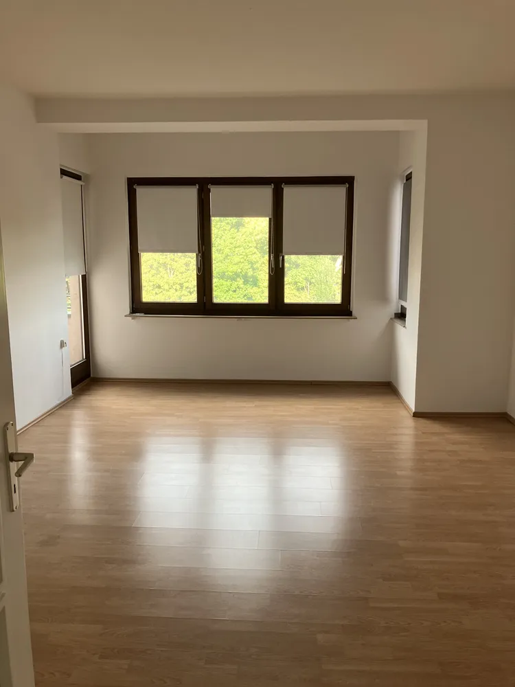 2 Zimmer Wohnung mit 82 m² in Düsseldorf – Bild 3