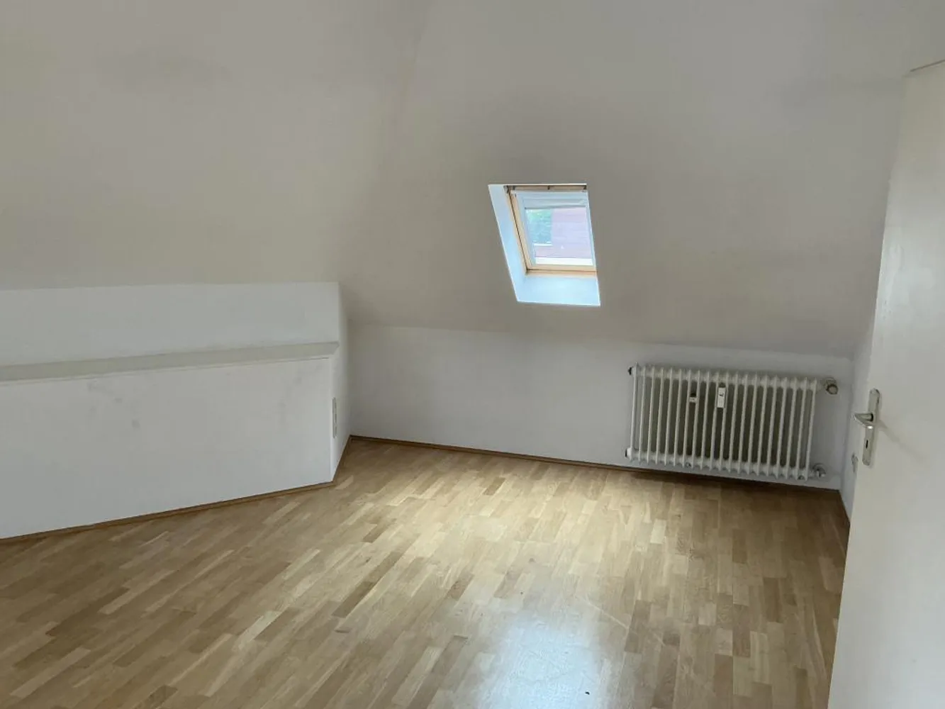 2 Zimmer Wohnung mit 101 m² in Düsseldorf – Bild 7