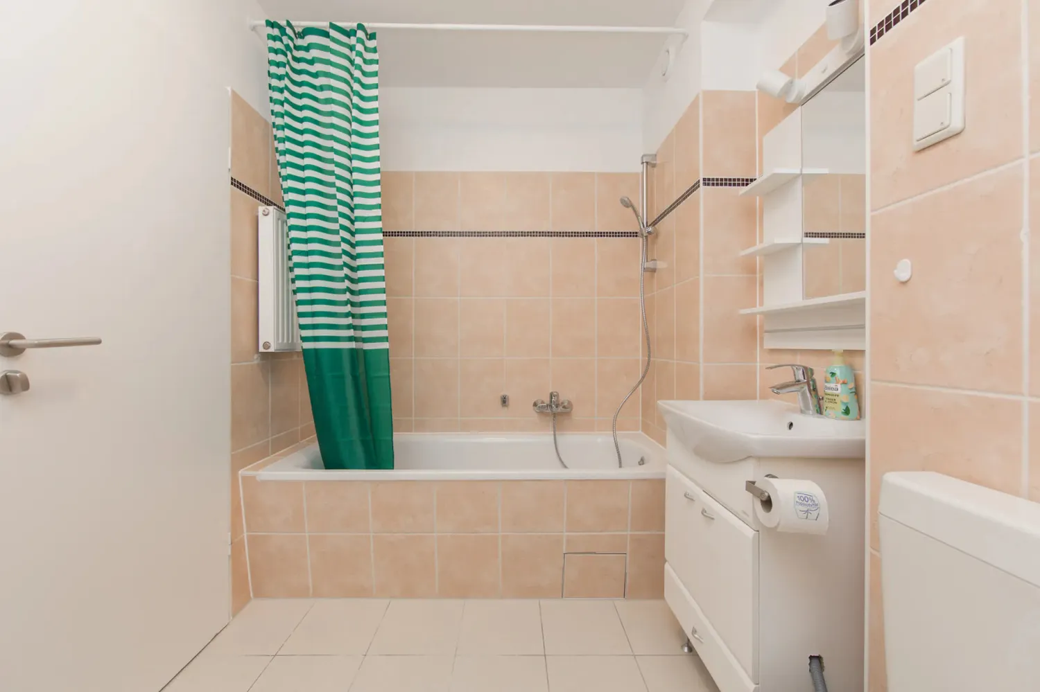 Shared room with 11 m² in Berlin – Photo 10
