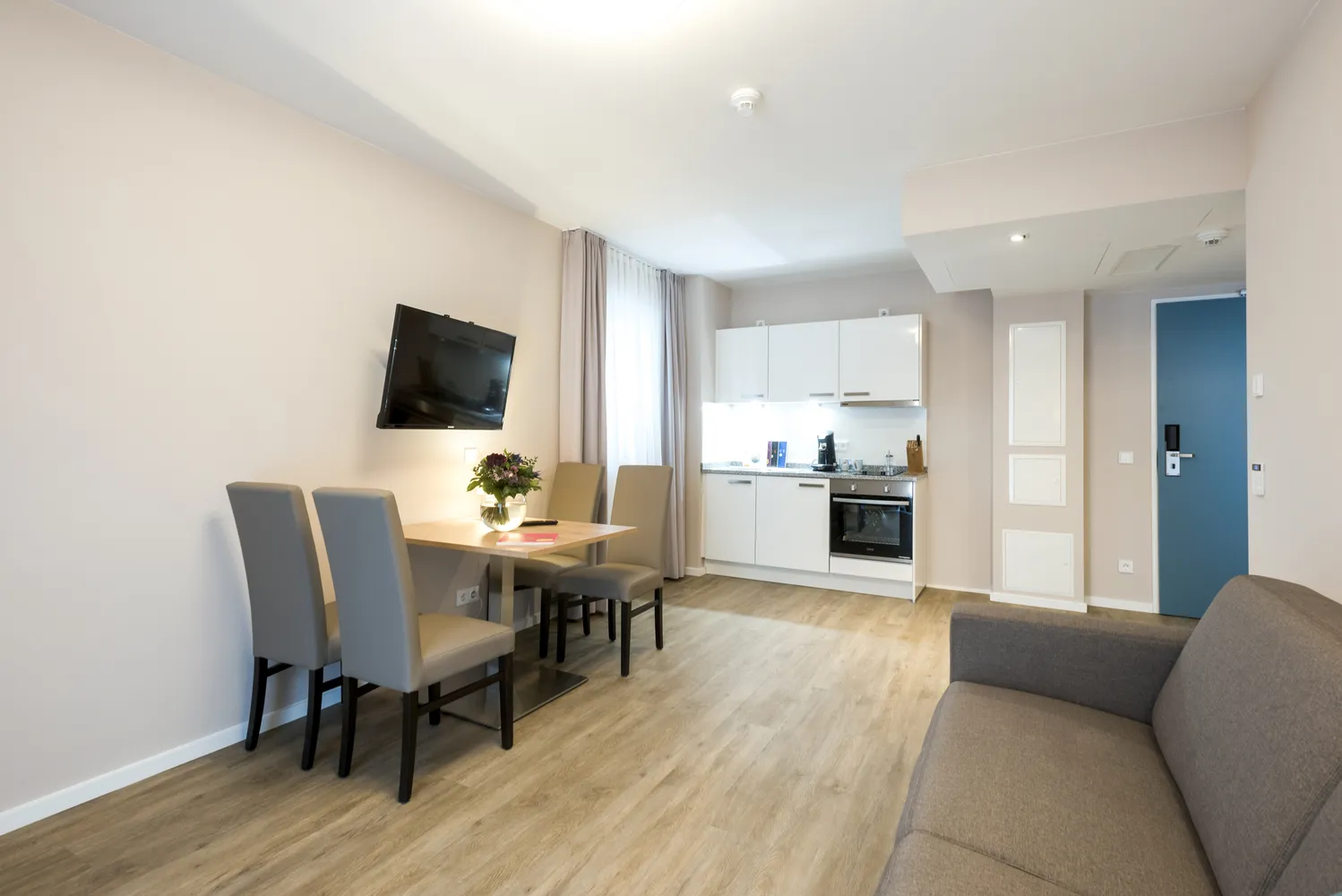 2 Zimmer Wohnung mit 65 m² in München – Bild 3