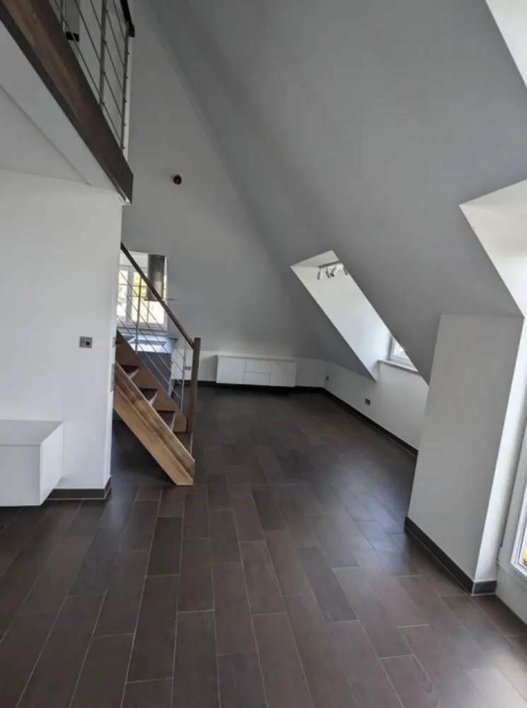 3 Zimmer Wohnung mit 115 m² in München – Bild 3