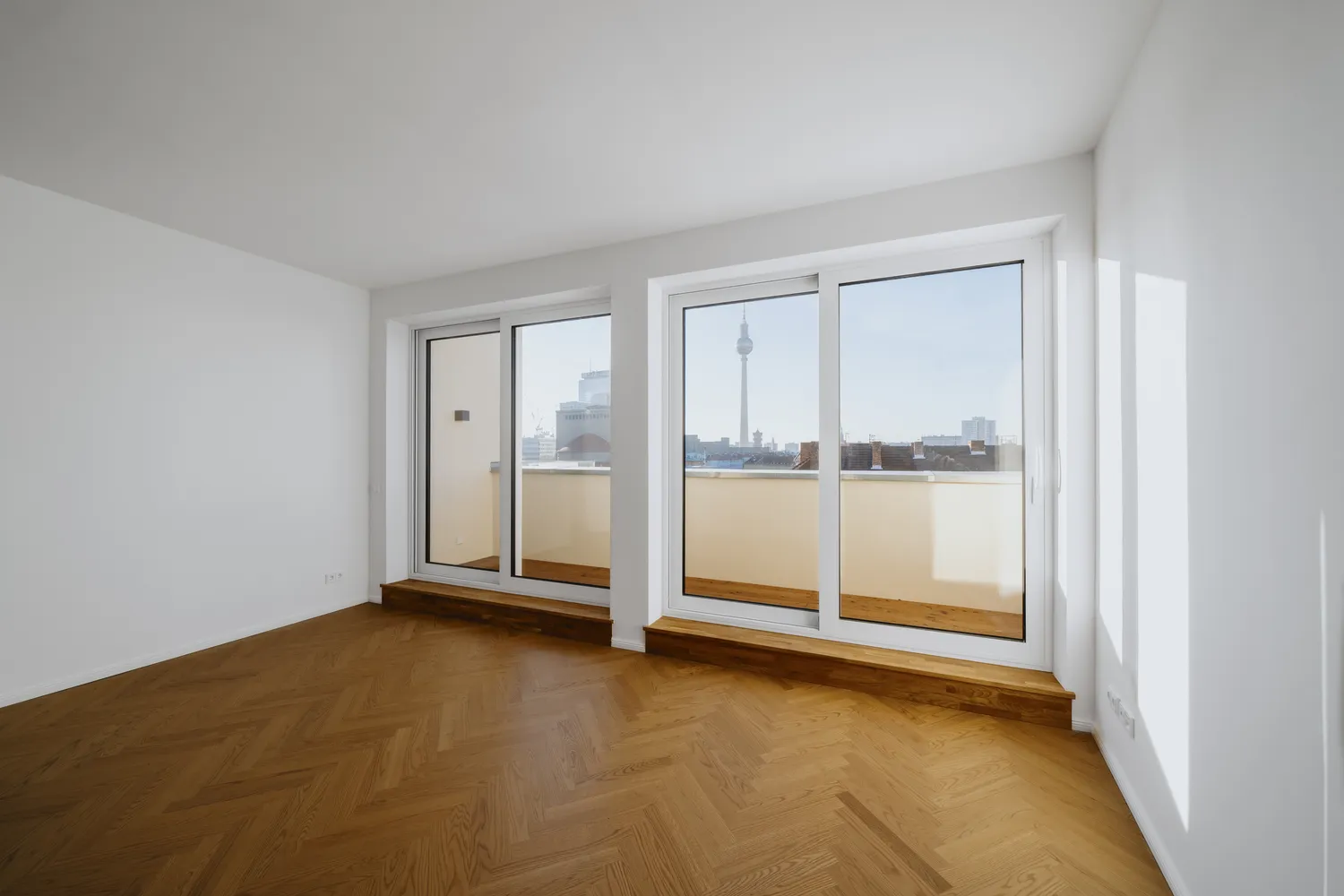 2 Zimmer Wohnung mit 67 m² in Berlin – Bild 1
