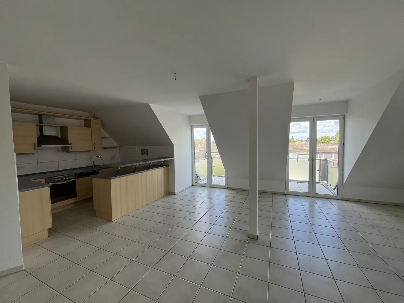 2 room apartment with 68 m² in Düsseldorf – Photo 12