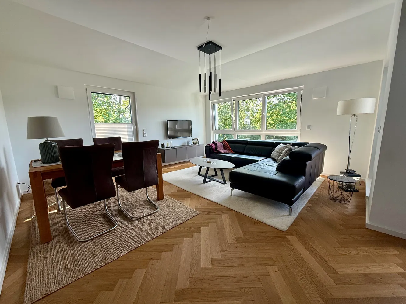 2 Zimmer Wohnung mit 64 m² in Hamburg – Bild 1
