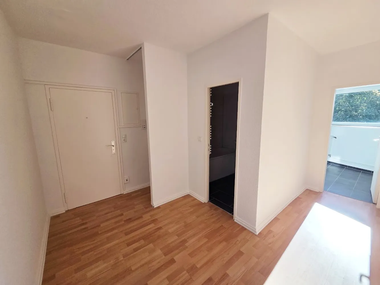 2 Zimmer Wohnung mit 60 m² in Kiel – Bild 9