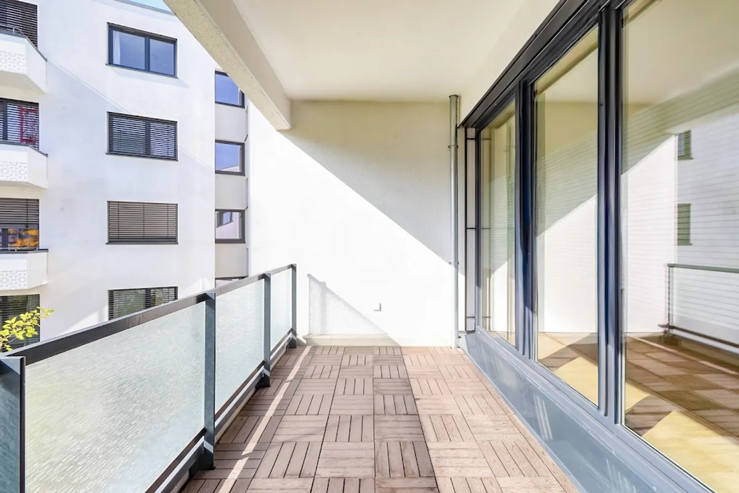 2 Zimmer Wohnung mit 69 m² in Stuttgart – Bild 2