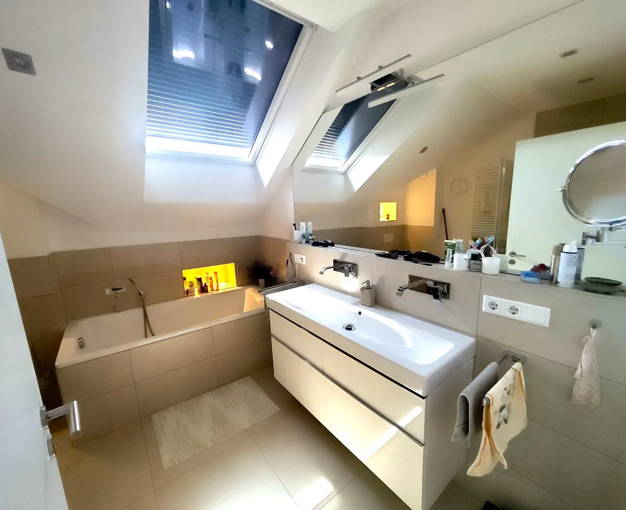 3 Zimmer Wohnung mit 100 m² in Bonn – Bild 3