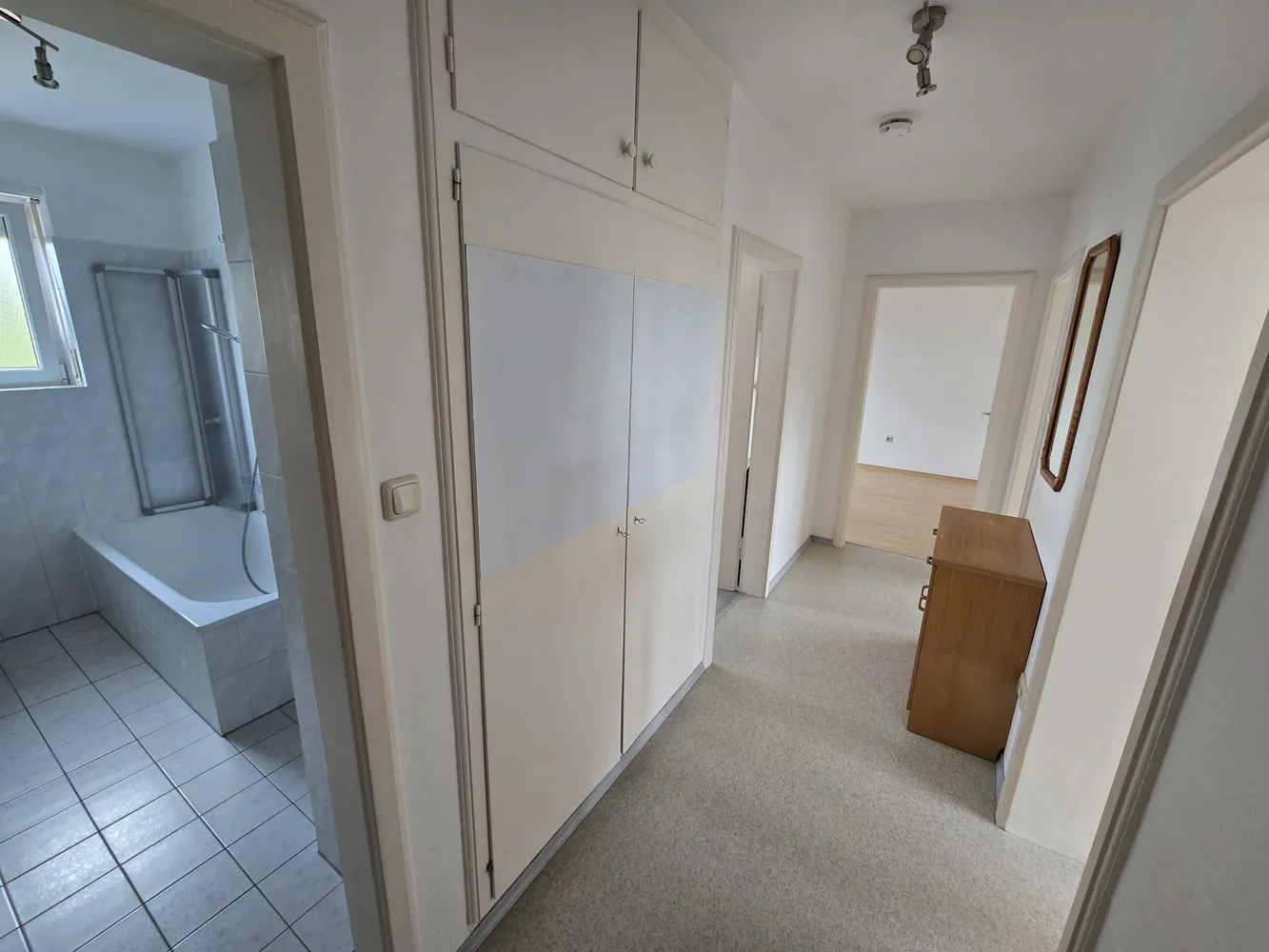 3 Zimmer Wohnung mit 66 m² in Augsburg – Bild 4
