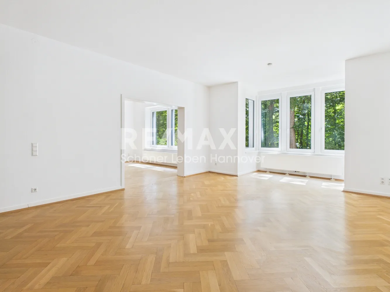 9 room house with 322 m² in Hanover – Photo 1