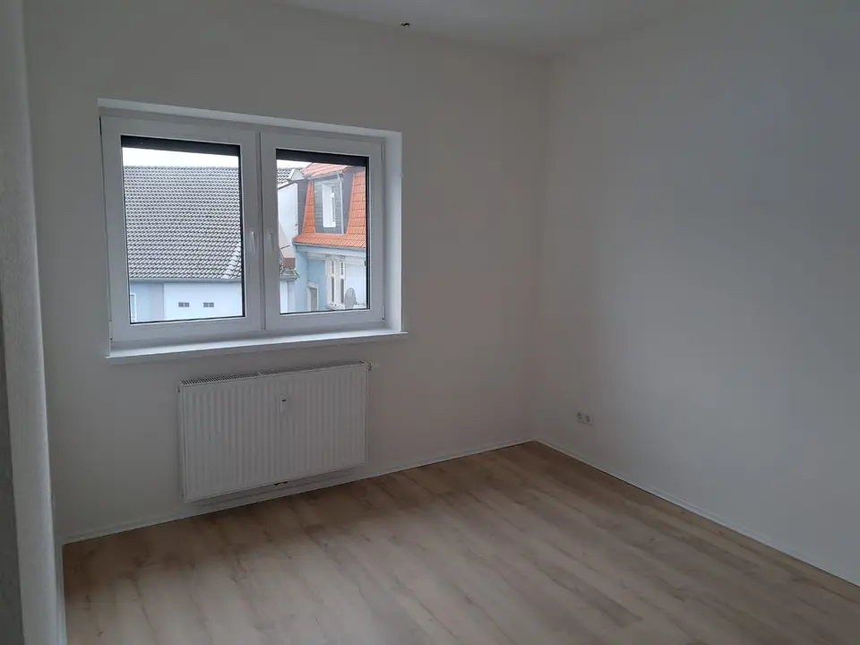 3 Zimmer Wohnung mit 100 m² in Suhl – Bild 1