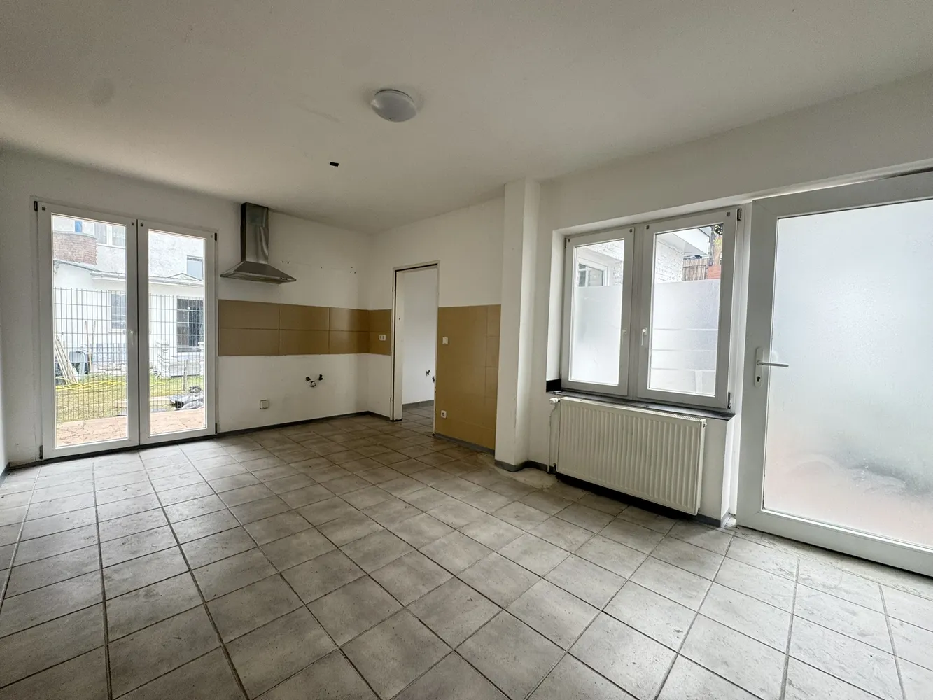 3 Zimmer Wohnung mit 90 m² in Köln – Bild 2