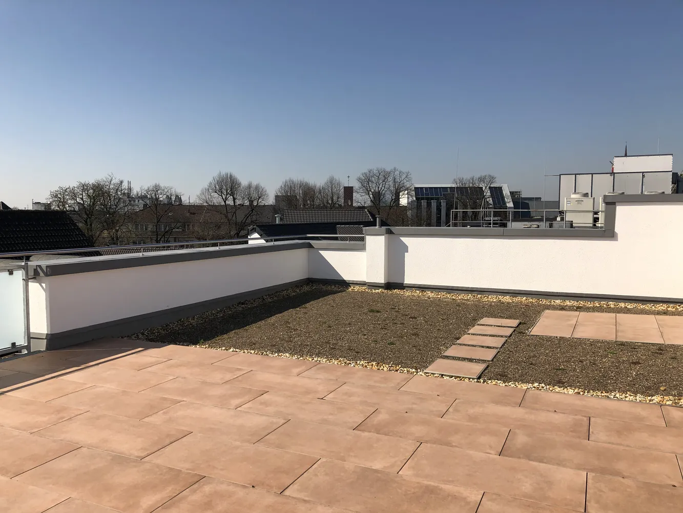 3 Zimmer Wohnung mit 198 m² in Krefeld – Bild 1
