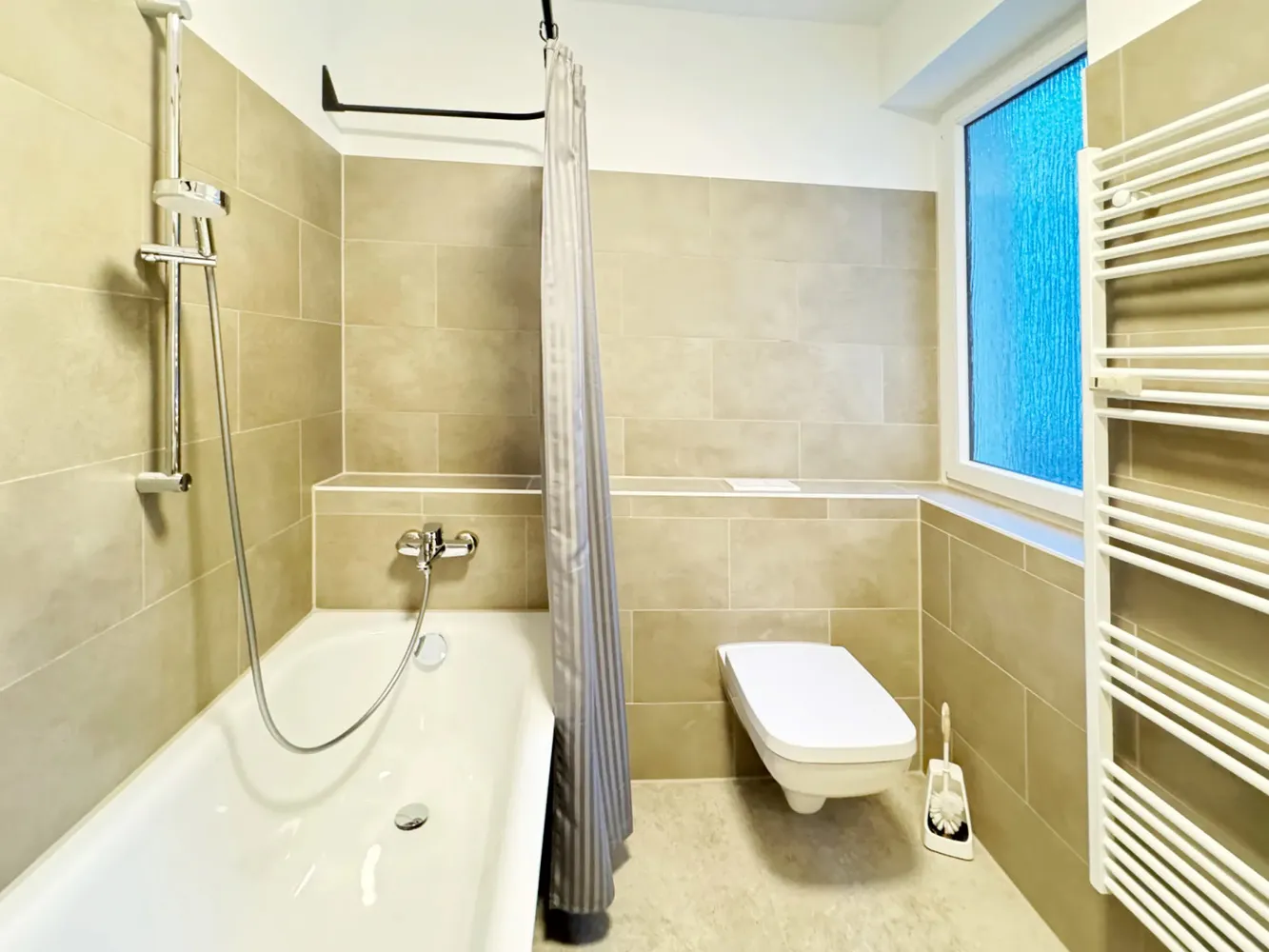 Shared room with 15 m² in Berlin – Photo 2