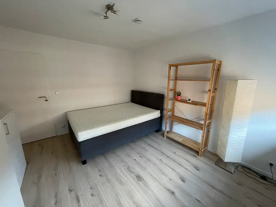 Shared room with 18 m² in Stuttgart – Photo 6