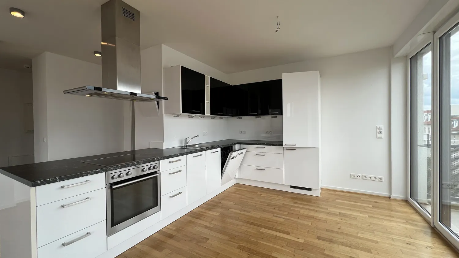 3 Zimmer Wohnung mit 100 m² in Berlin – Bild 3
