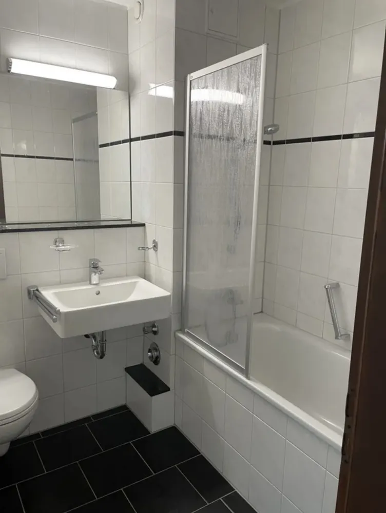 1 Zimmer Wohnung mit 35 m² in Köln – Bild 5