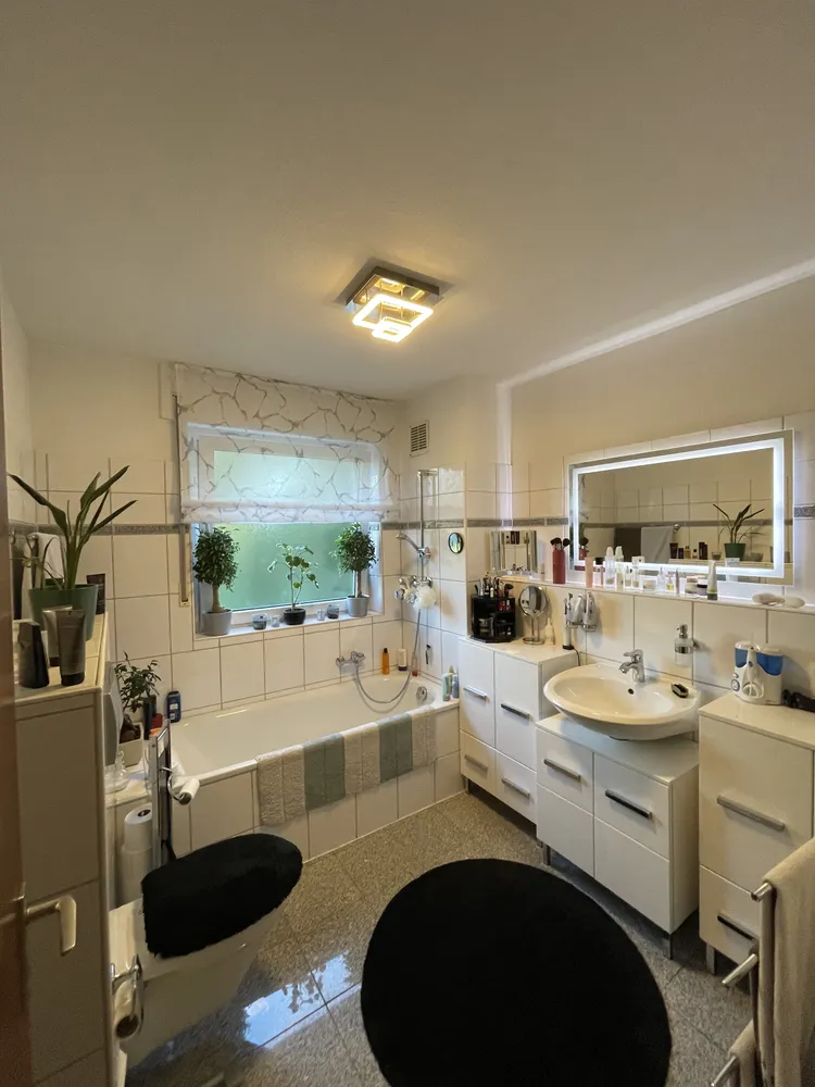 4 Zimmer Wohnung mit 97 m² in Mönchengladbach – Bild 3